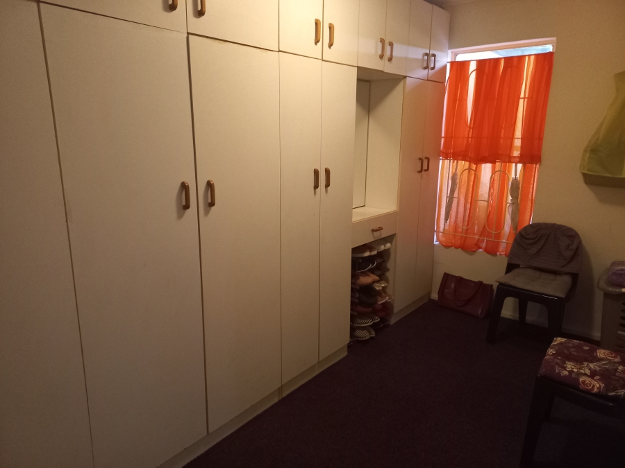 4 Bedroom Property for Sale in Westridge Western Cape